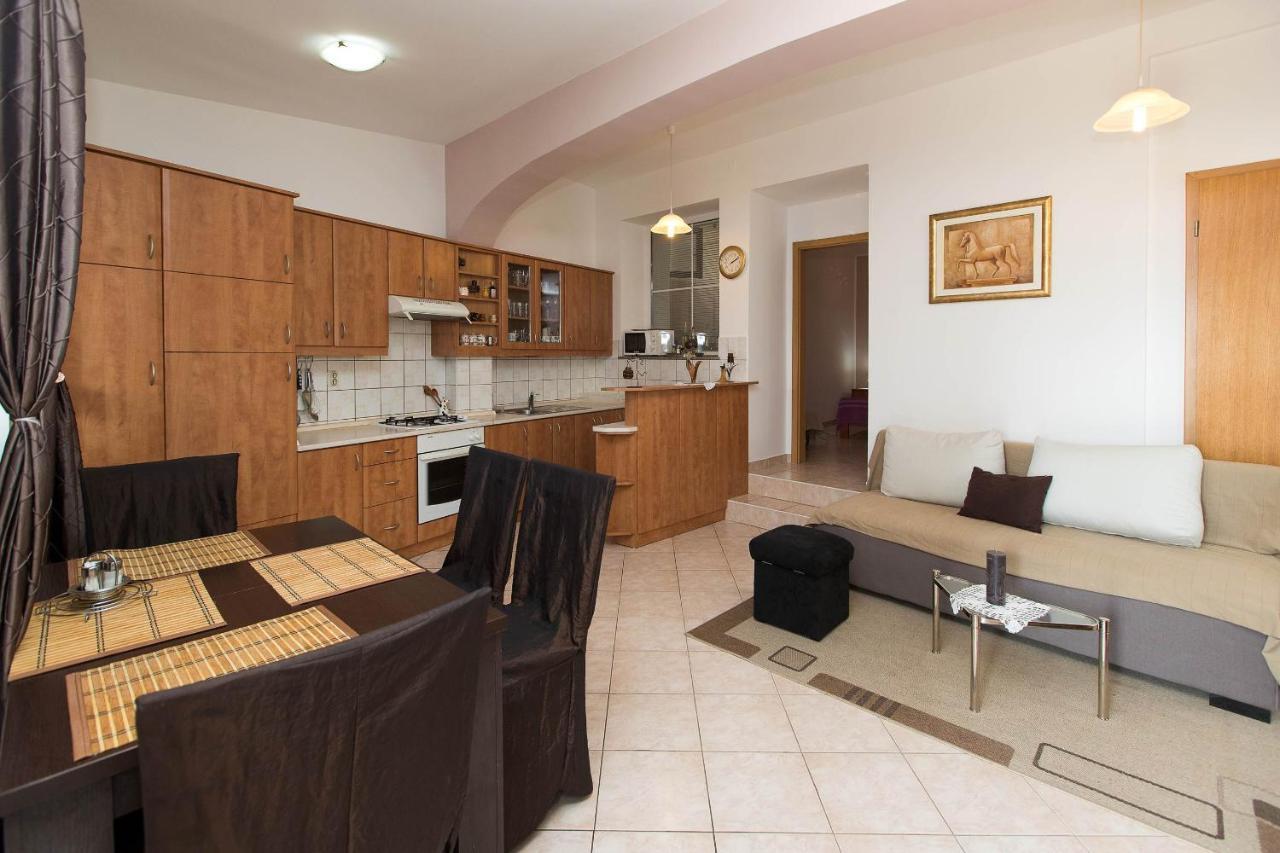 Apartmani Vera ツリクヴェニツァ エクステリア 写真